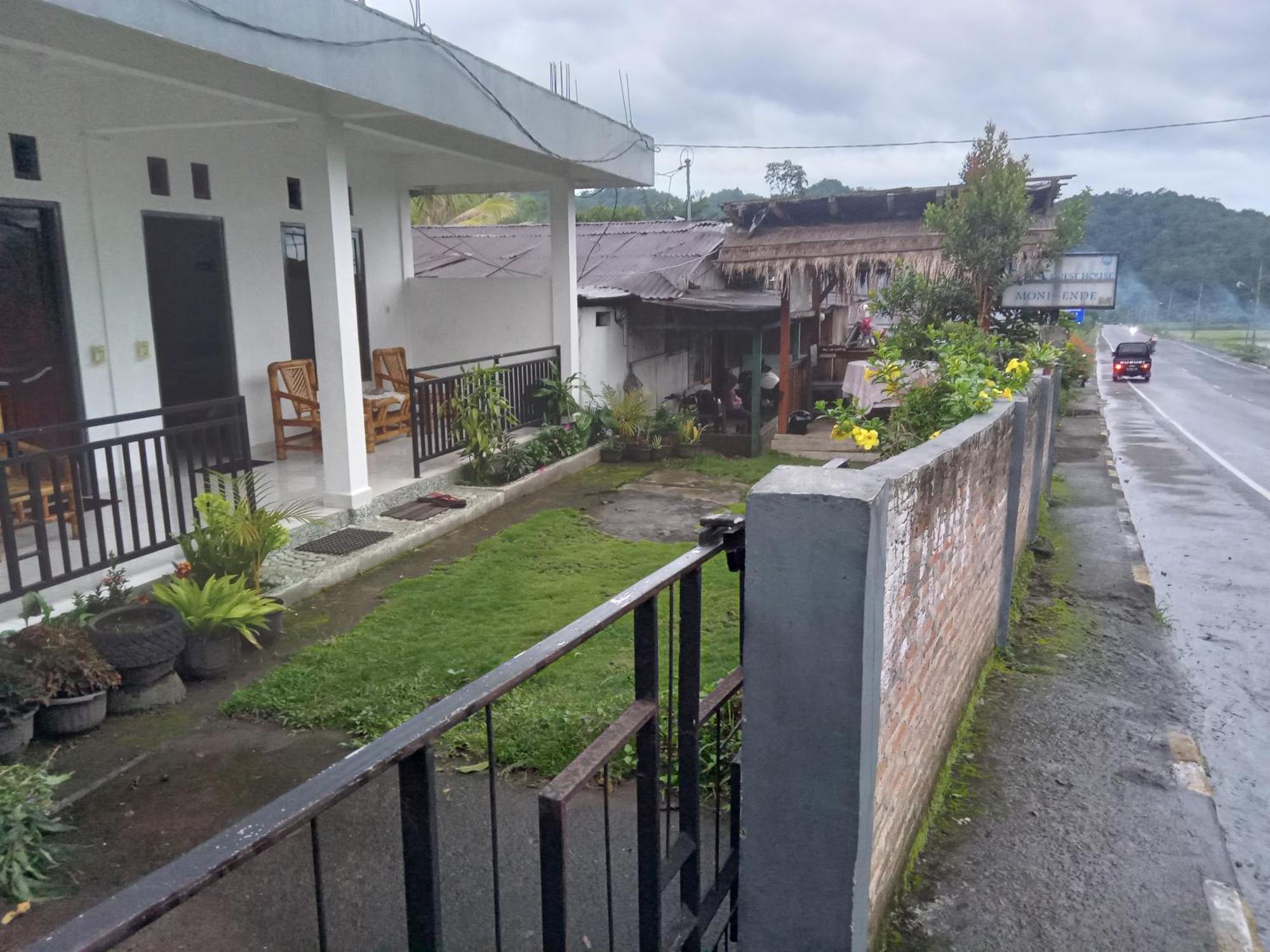 Eja Guest House Ende Exterior photo